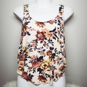 American Eagle floral top